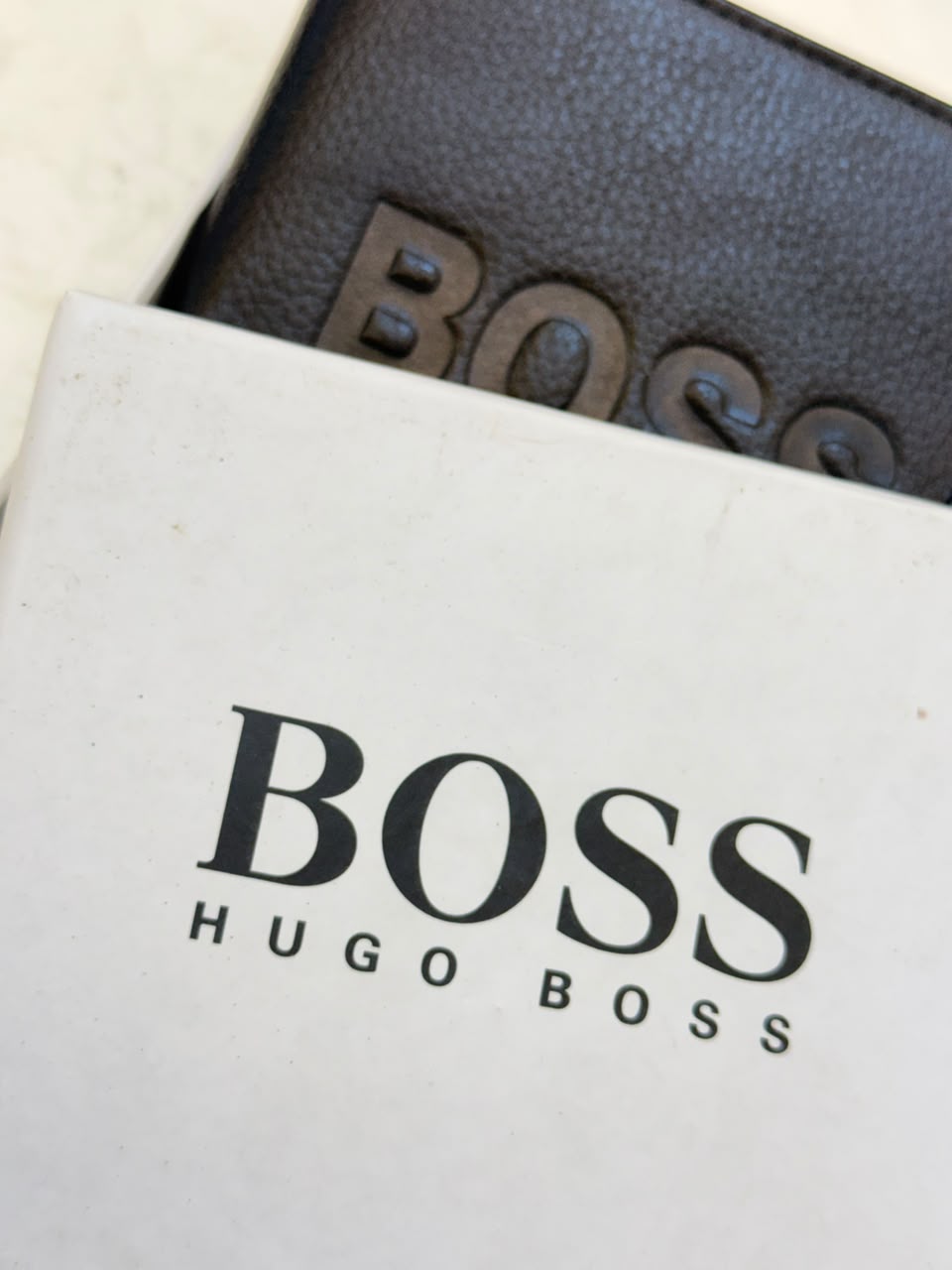 محفظة بوس (BOSS)