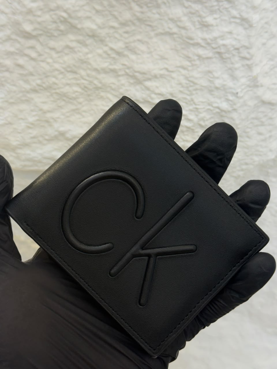 محفظة كالفن كلاين (Calvin Klein)