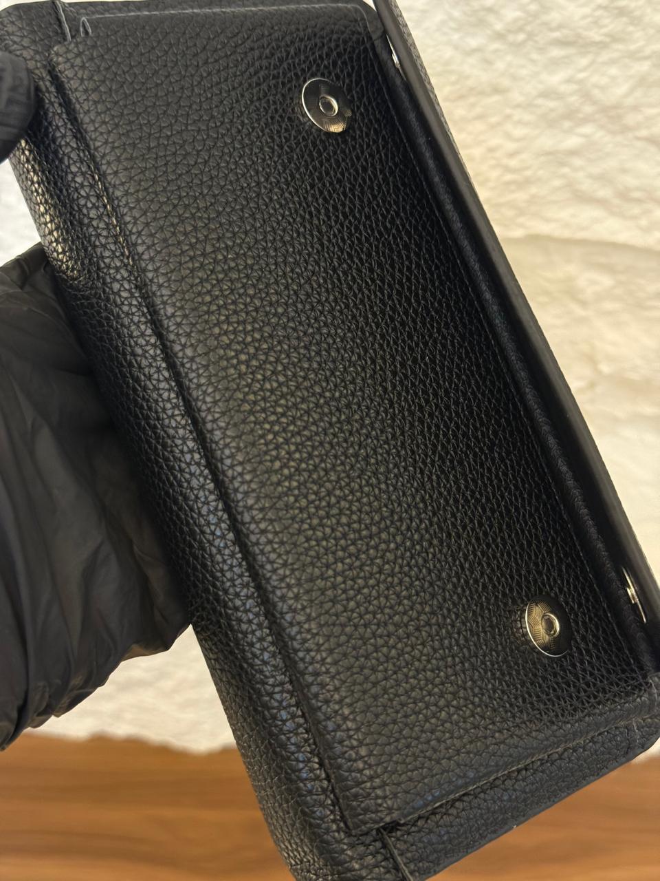 حقيبة مونت بلانك (Montblanc)